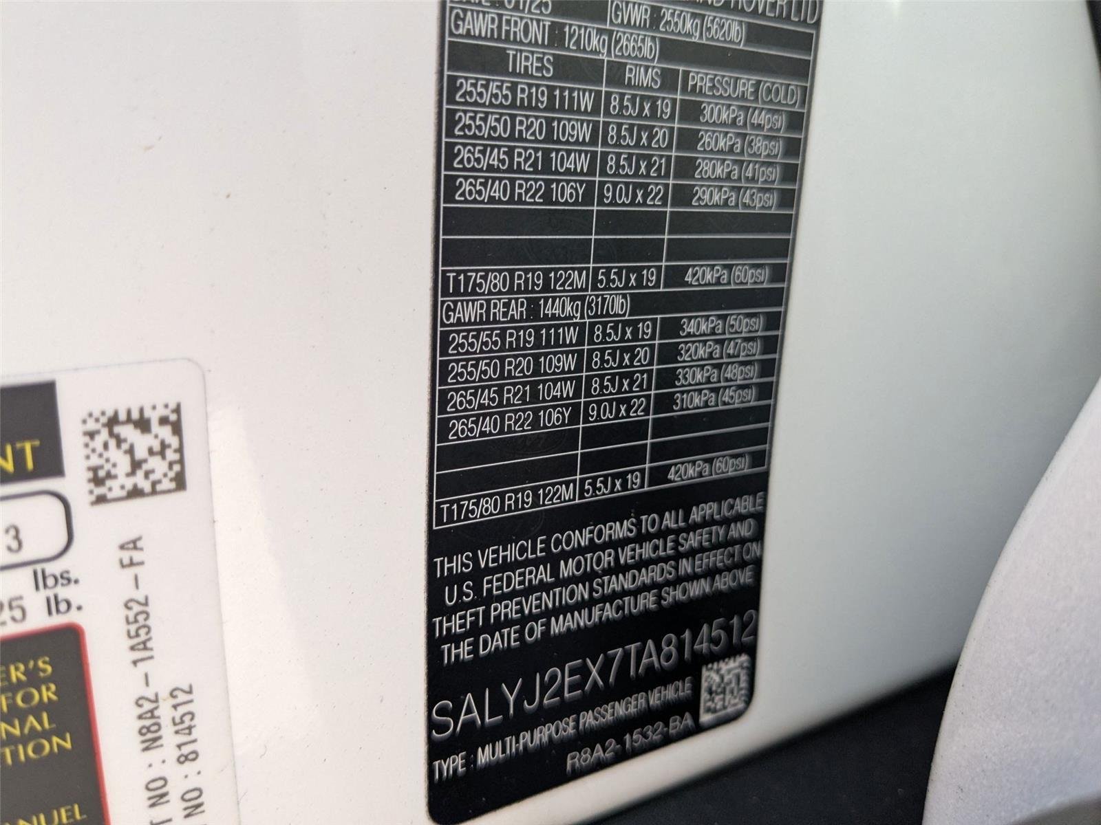 Used 2026 Fuji White Land Rover S image 35