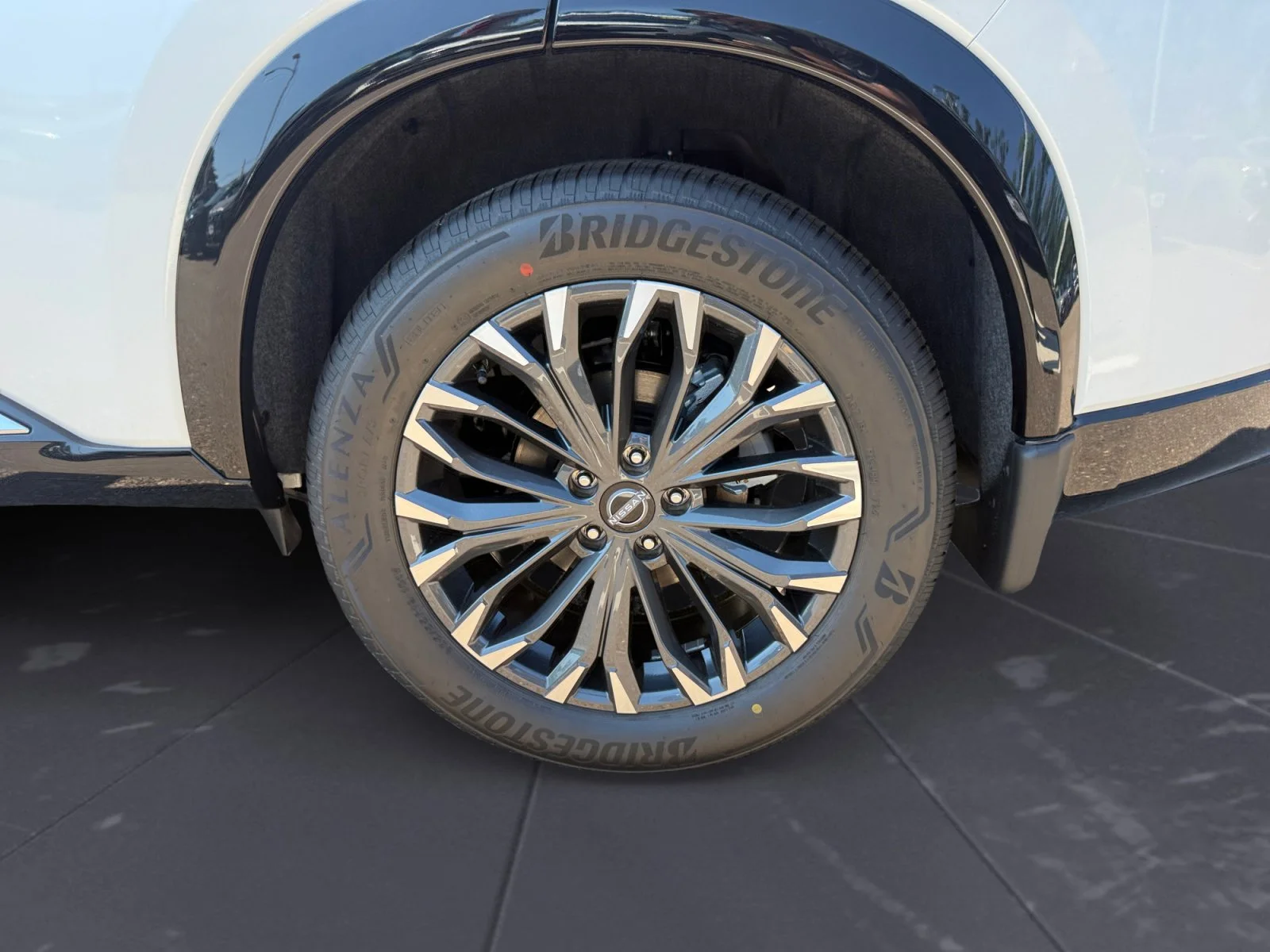 New 2026 Everest White Pearl Tricoat Nissan Platinum image 48