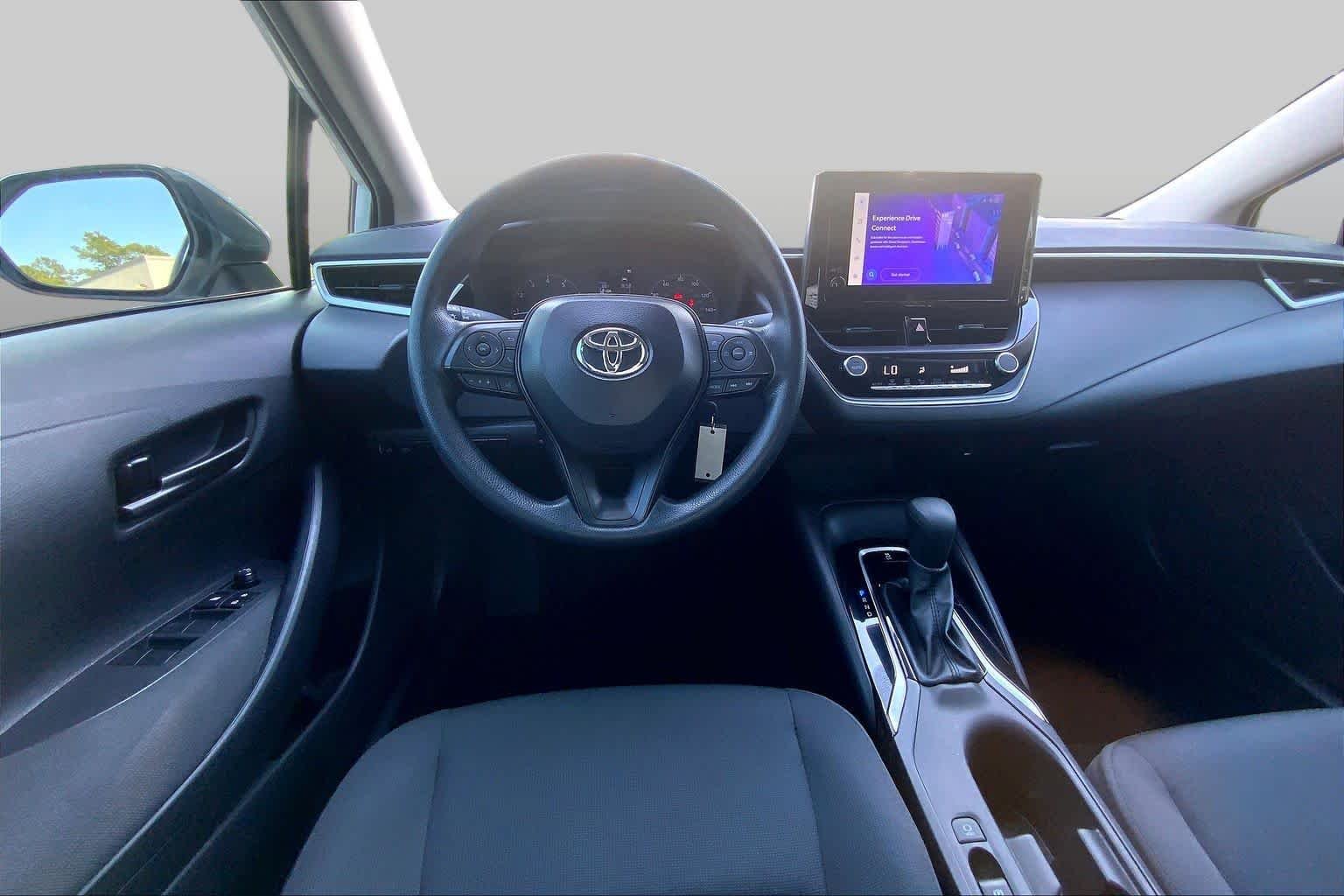 Used 2025 Ice Cap Toyota LE image 6