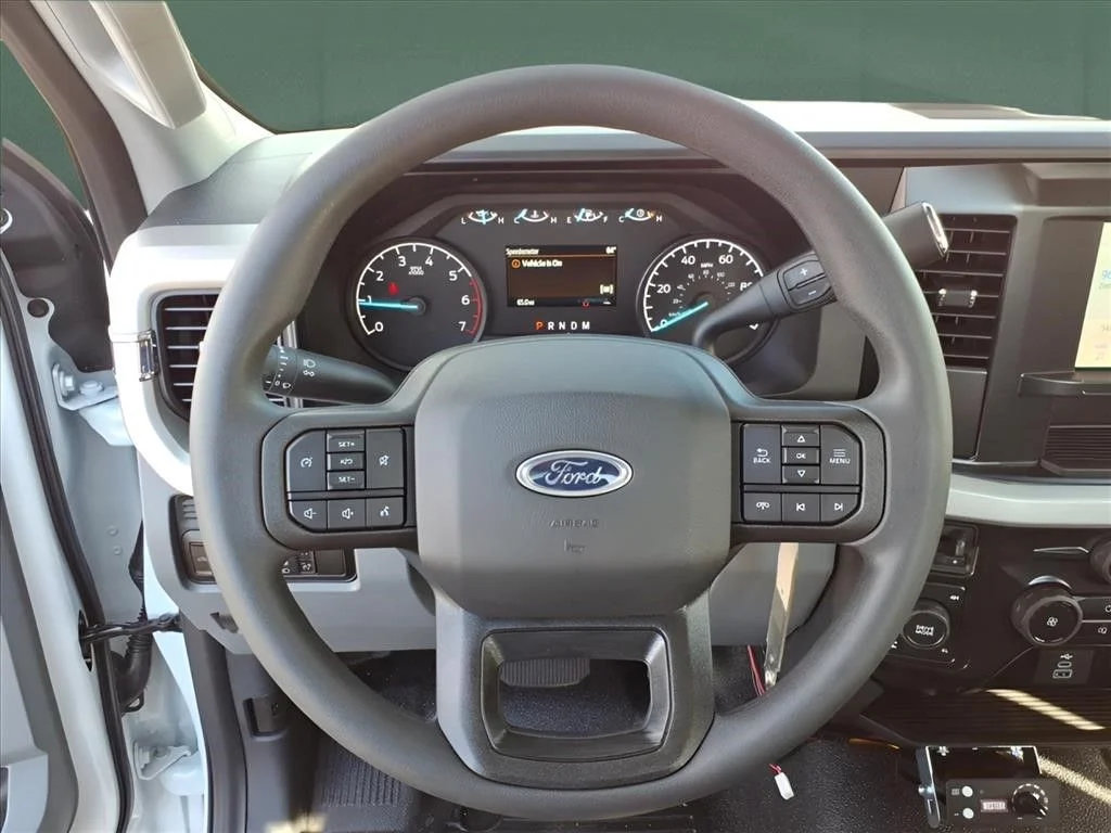 New 2026 Oxford White Ford XL PLOW TRUCK image 28