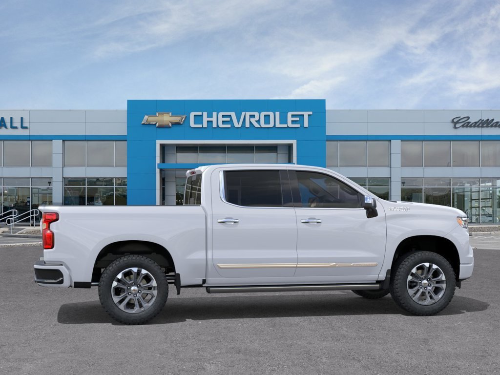 New 2026 Polar White Tricoat Chevrolet High Country image 5