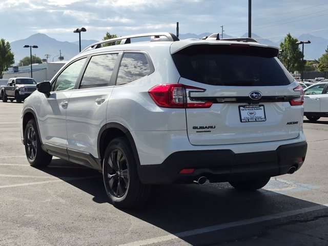 New 2026 CRYSTAL WHITE PEARL Subaru Premium 7-Passenger image 5