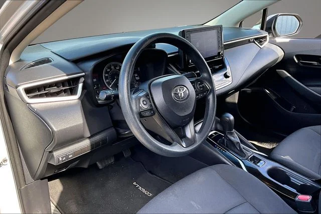 Used 2022 Silver Toyota LE image 16