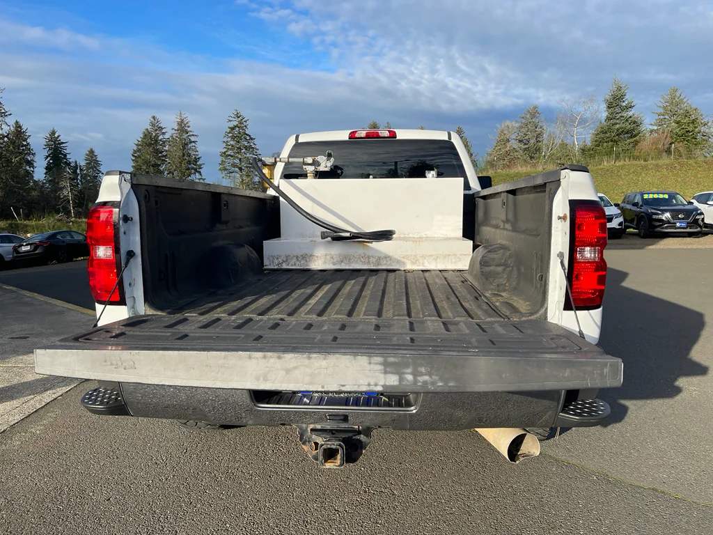 2018 Chevrolet Silverado 3500HD LT - Photo 8