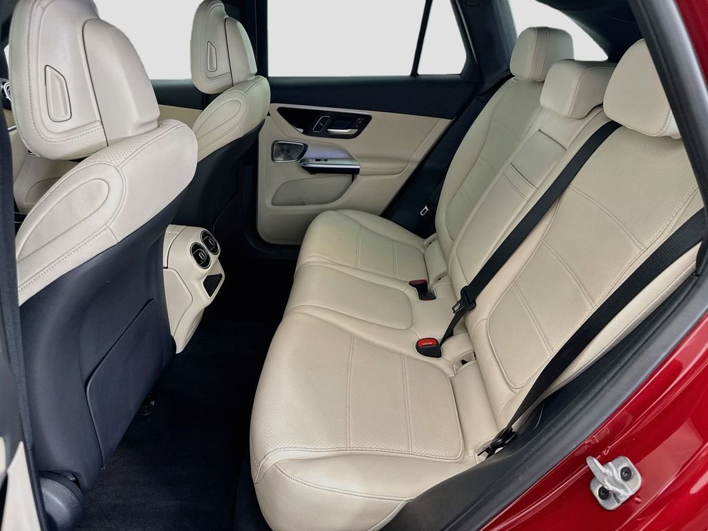 Certified Used 2026 MANUFAKTUR Patagonia Red Metallic Mercedes-Benz GLC 300 image 20