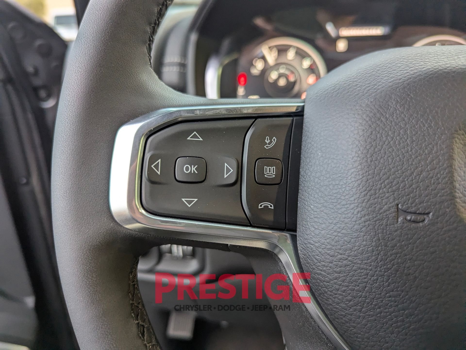 2025 RAM 3500 Laramie - Photo 14