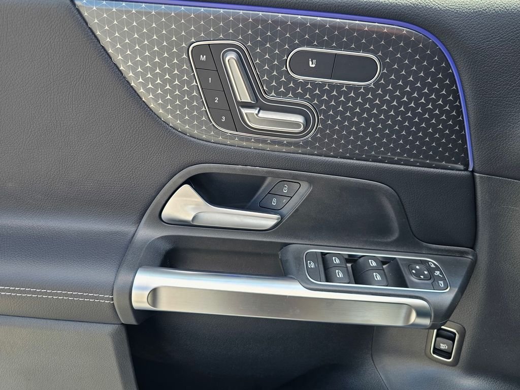 2026 Mercedes-Benz GLB GLB 250 - Photo 16