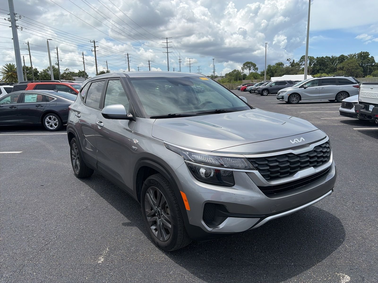 2023 Kia Seltos 2.0 LX AWD's photo