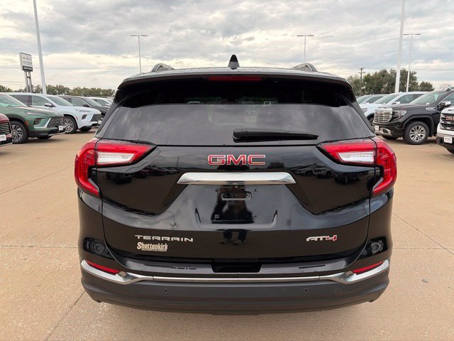 Photo 4