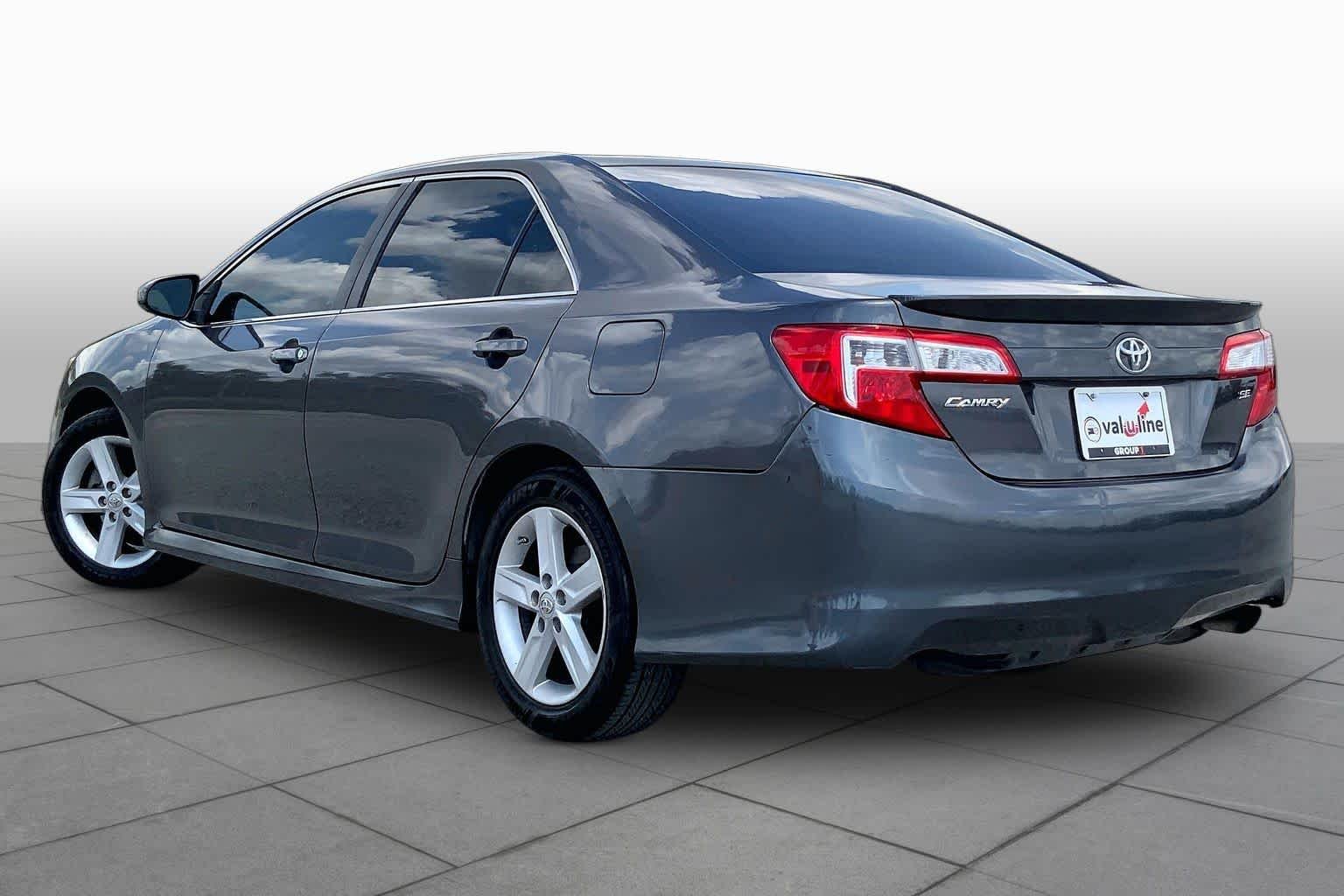 Used 2013 Magnetic Gray Metallic Toyota SE image 11