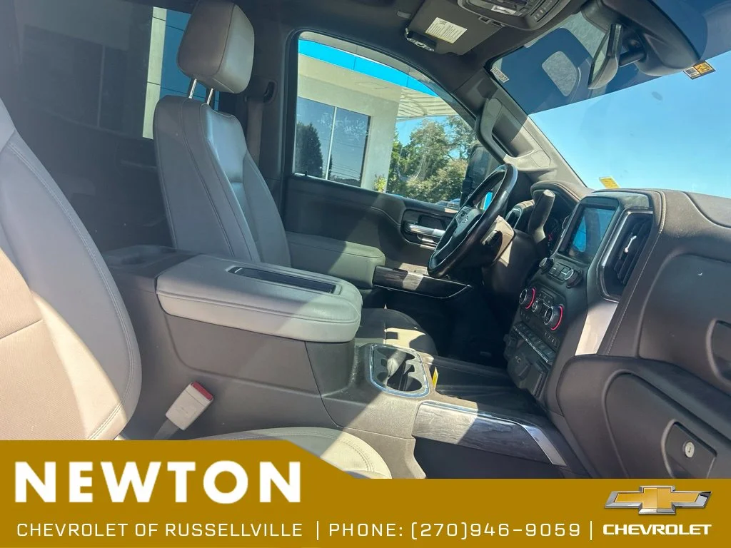 Used 2021 Summit White Chevrolet LTZ image 8