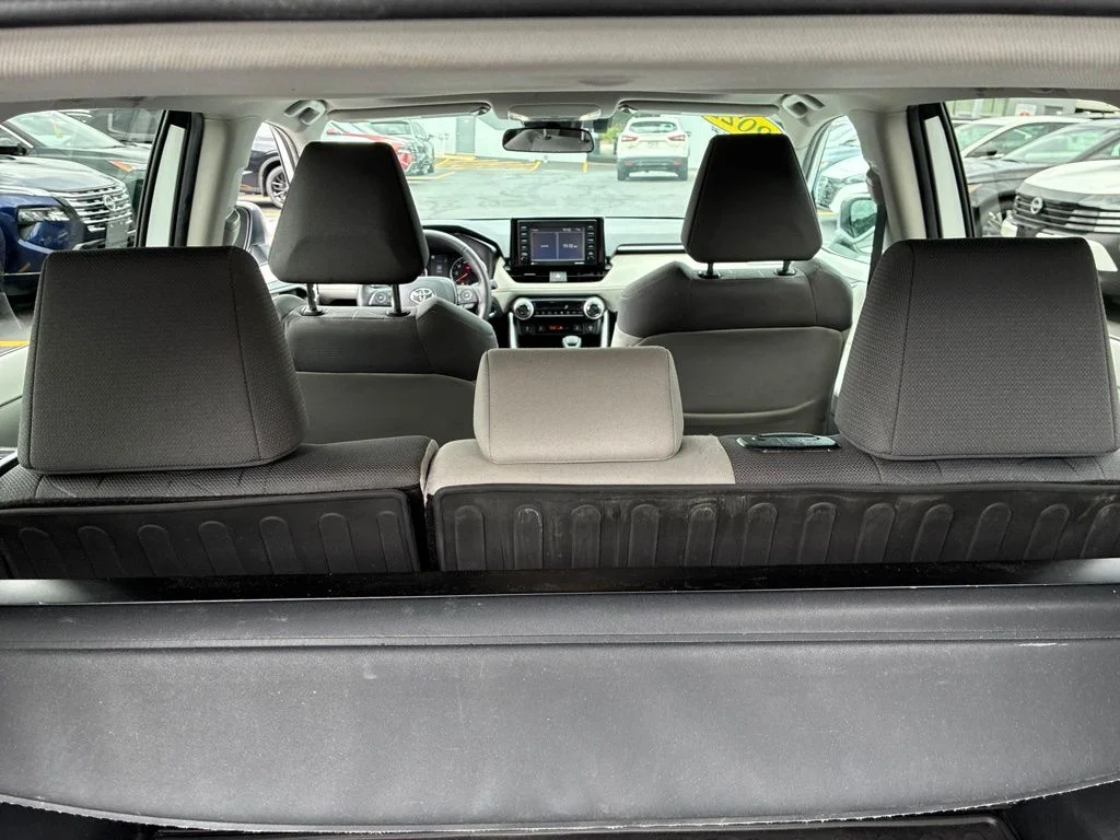 Used 2022 White Toyota XLE image 15