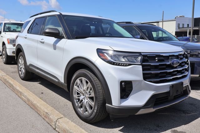 2025 Ford Explorer Active 4WD (PL535)'s photo