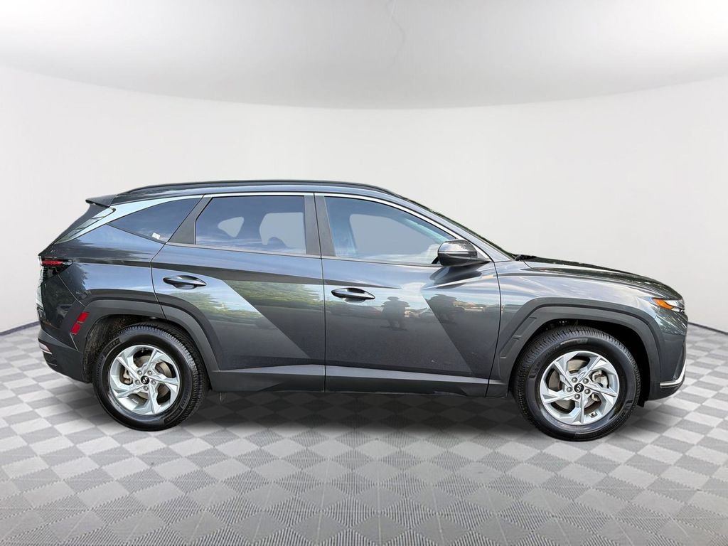 Used 2022 Gray Hyundai SEL image 4