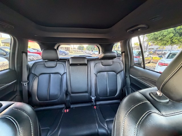 Used 2024 White Jeep 4xe image 41