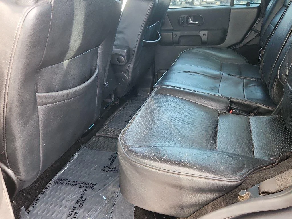 Used 2003 GRAY Land Rover SE image 10