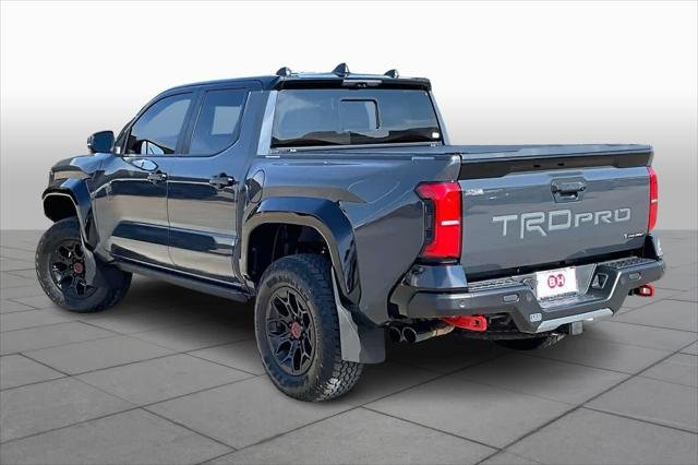 2025 Toyota Tacoma TRD Pro - Photo 12
