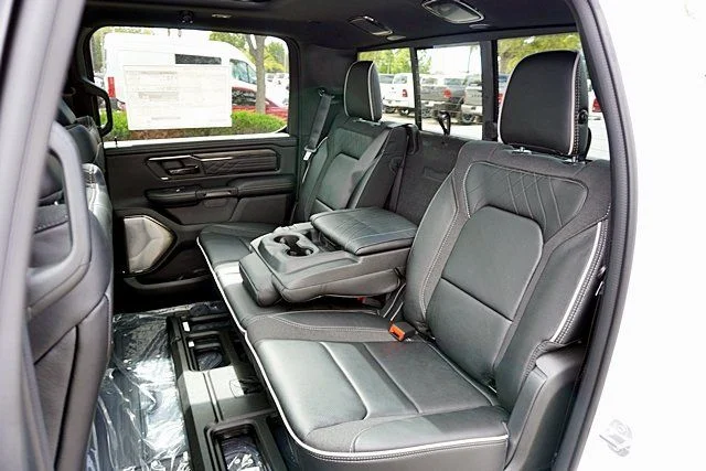 New 2026 Bright White Clear-Coat Exterior Paint RAM Limited image 27
