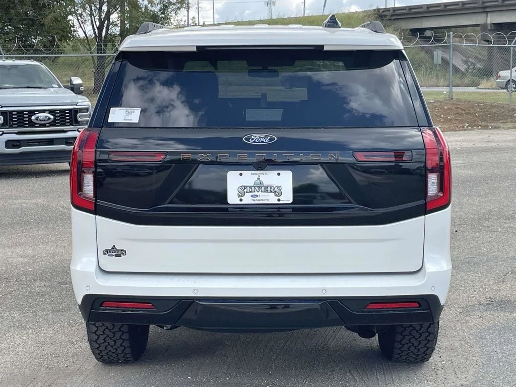New 2026 Star White Metallic Tri-Coat Ford Tremor® image 4