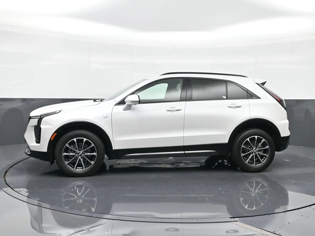 Used 2025 White Cadillac Sport image 5