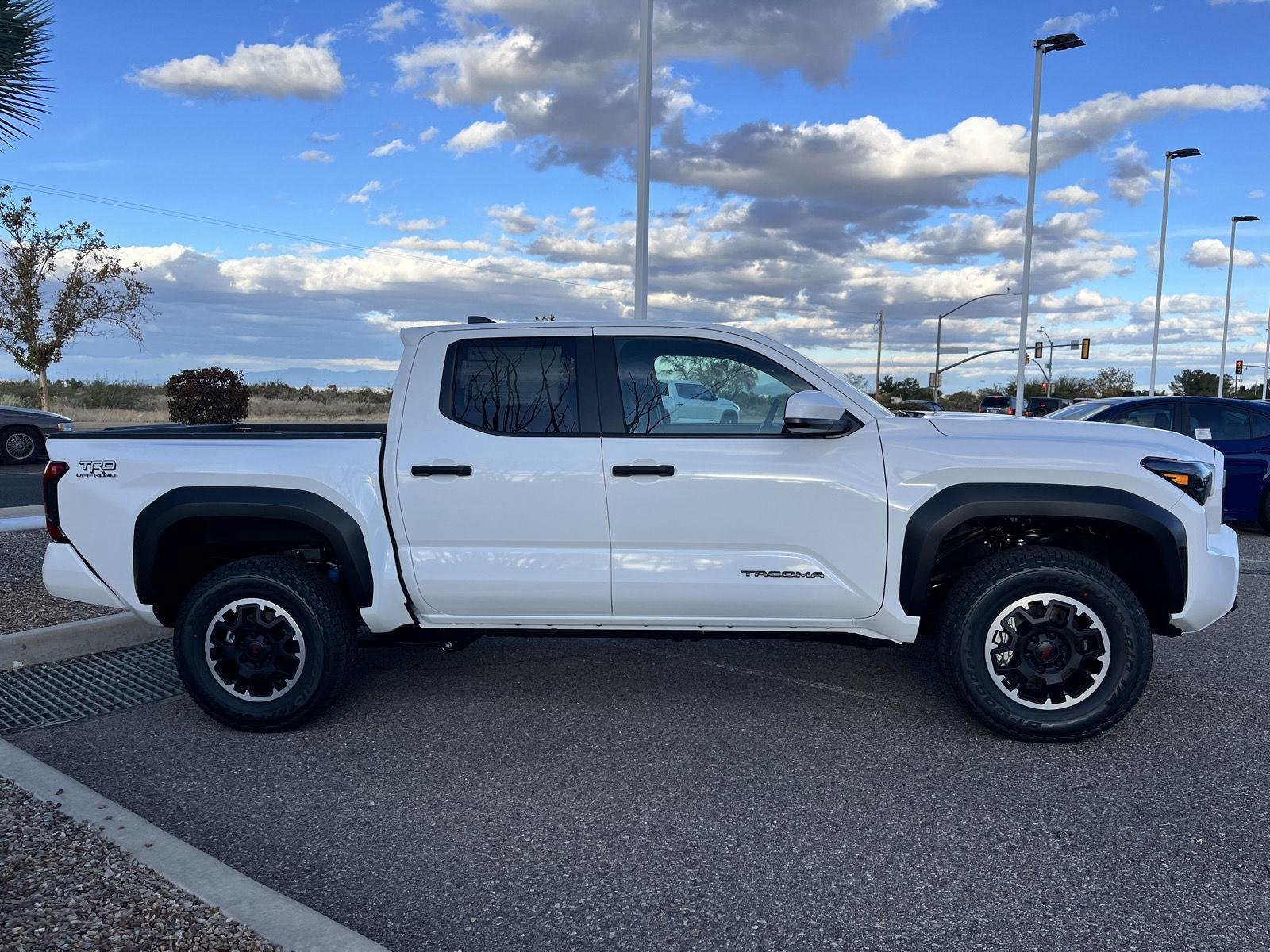 2026 Toyota Tacoma TRD Off Road - Photo 6