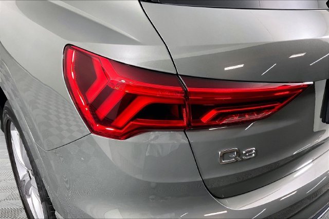 Used 2022 Gray Audi Premium Plus image 21