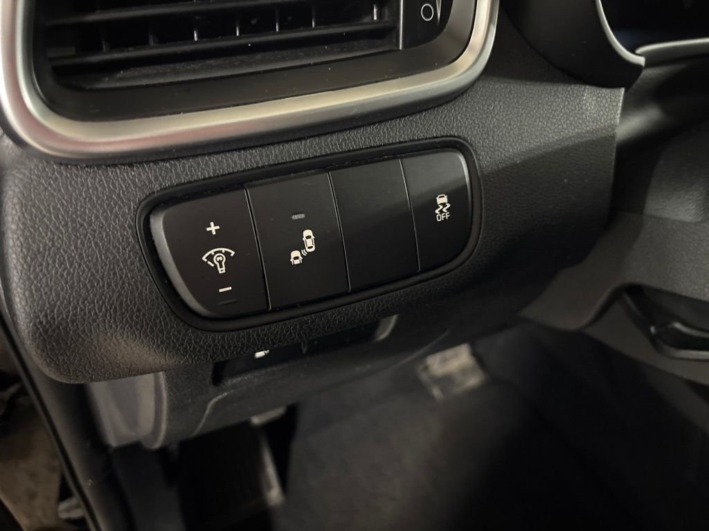Used 2020 Black Kia LX image 11
