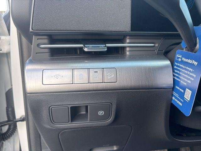New 2026 Atlas White Hyundai SE AWD image 23