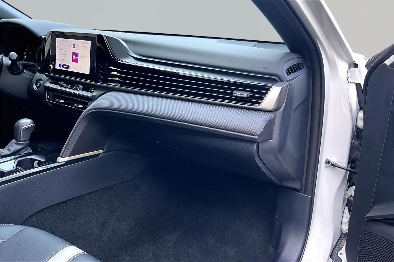 Certified Used 2025 Ice Cap Toyota SE image 19