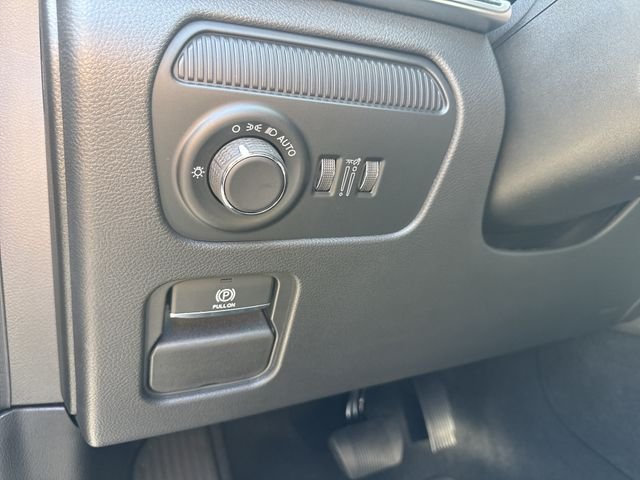New 2026 Blue Jeep Summit Obsidian image 32