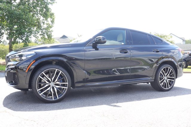 2022 BMW X6 M50i