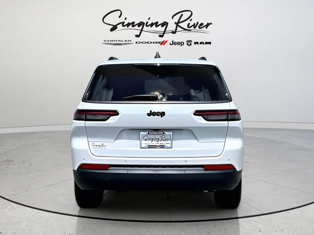New 2026 Bright White Clearcoat Jeep Altitude image 4