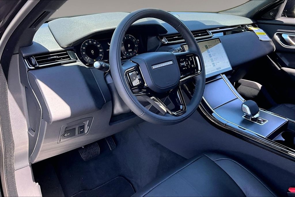 New 2026 SANTORINI BLACK Land Rover S image 7