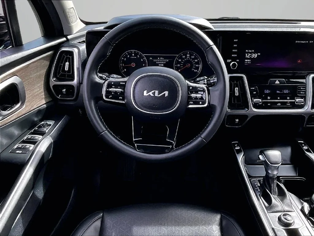 Used 2023 Black Kia X-Line EX image 6