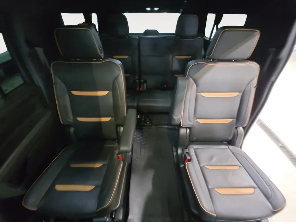 2023 GMC Yukon XL AT4 - Photo 13