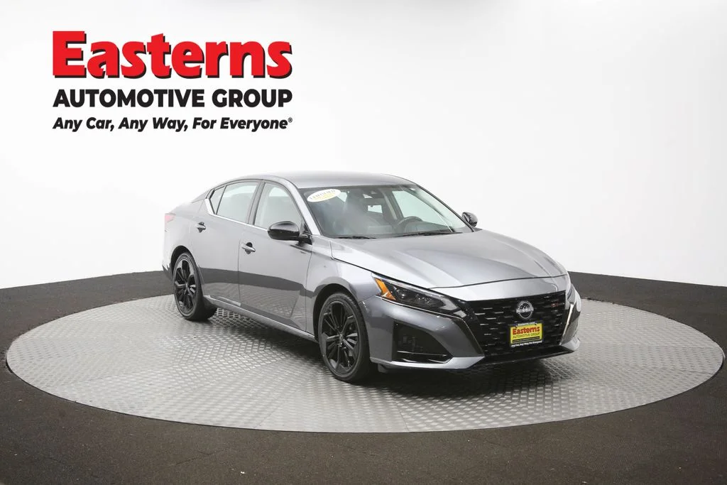 Used 2023 Gray Nissan 2.5 SR image 49