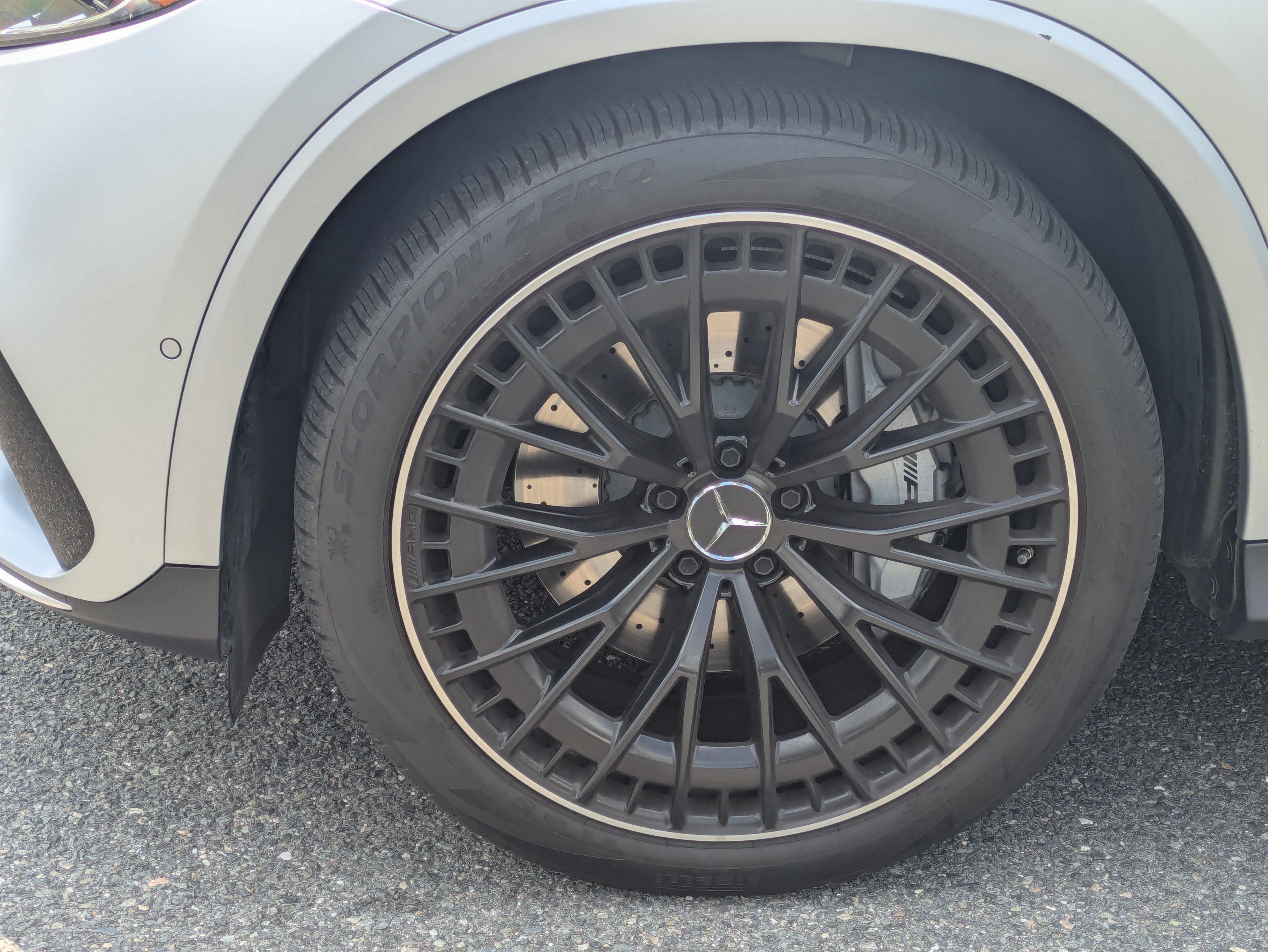 Certified Used 2024 MANUFAKTUR Cirrus Silver Magno Mercedes-Benz AMG® GLC 43 image 11