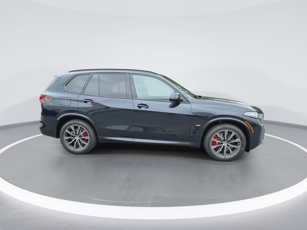 New 2026 Carbon Black Metallic BMW xDrive40i image 9