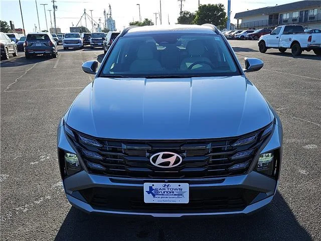 New 2026 Shimmering Silver Hyundai SEL image 7