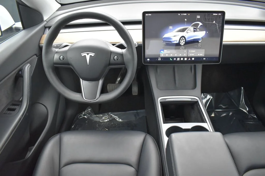 Used 2022 White Tesla Long Range image 12