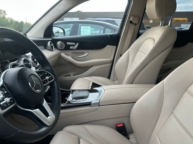 Used 2021 Black Mercedes-Benz GLC 300 image 7