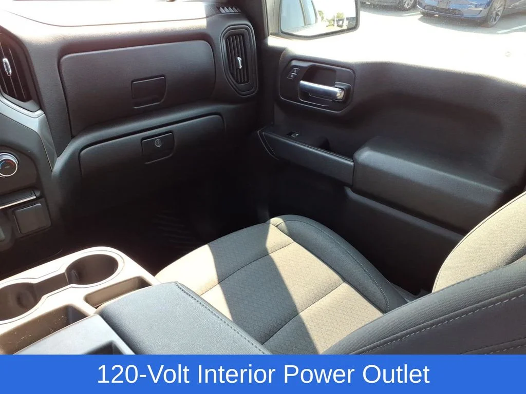 Used 2025 White Chevrolet Custom image 26