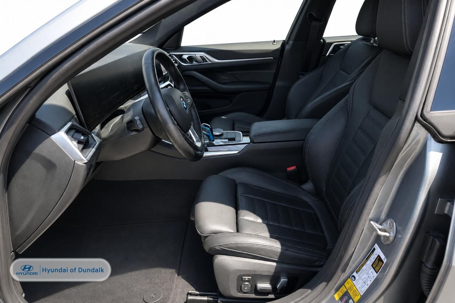 Used 2023 Gray BMW eDrive40 image 5