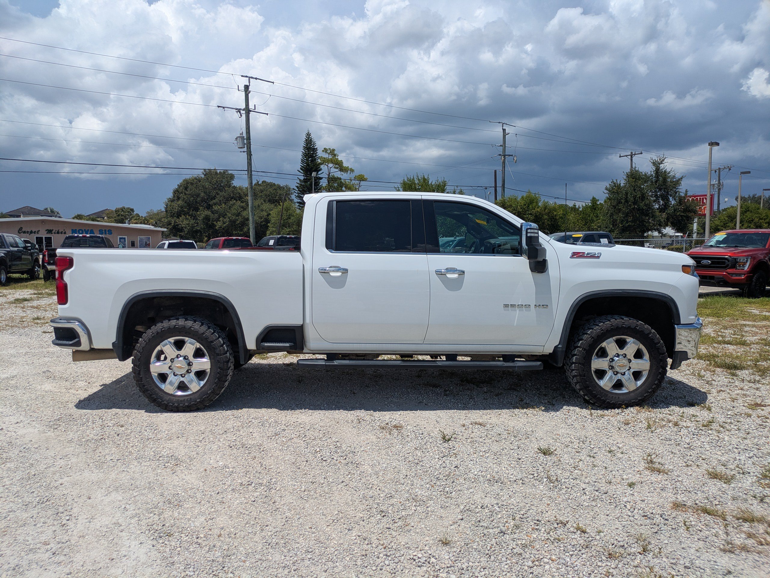 Used 2021 Summit White Chevrolet LTZ image 3