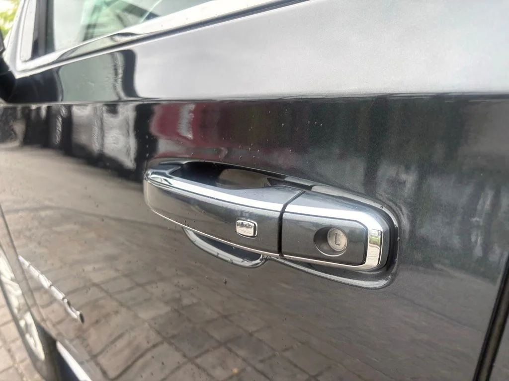 Used 2022 Hunter Green GMC Denali image 11