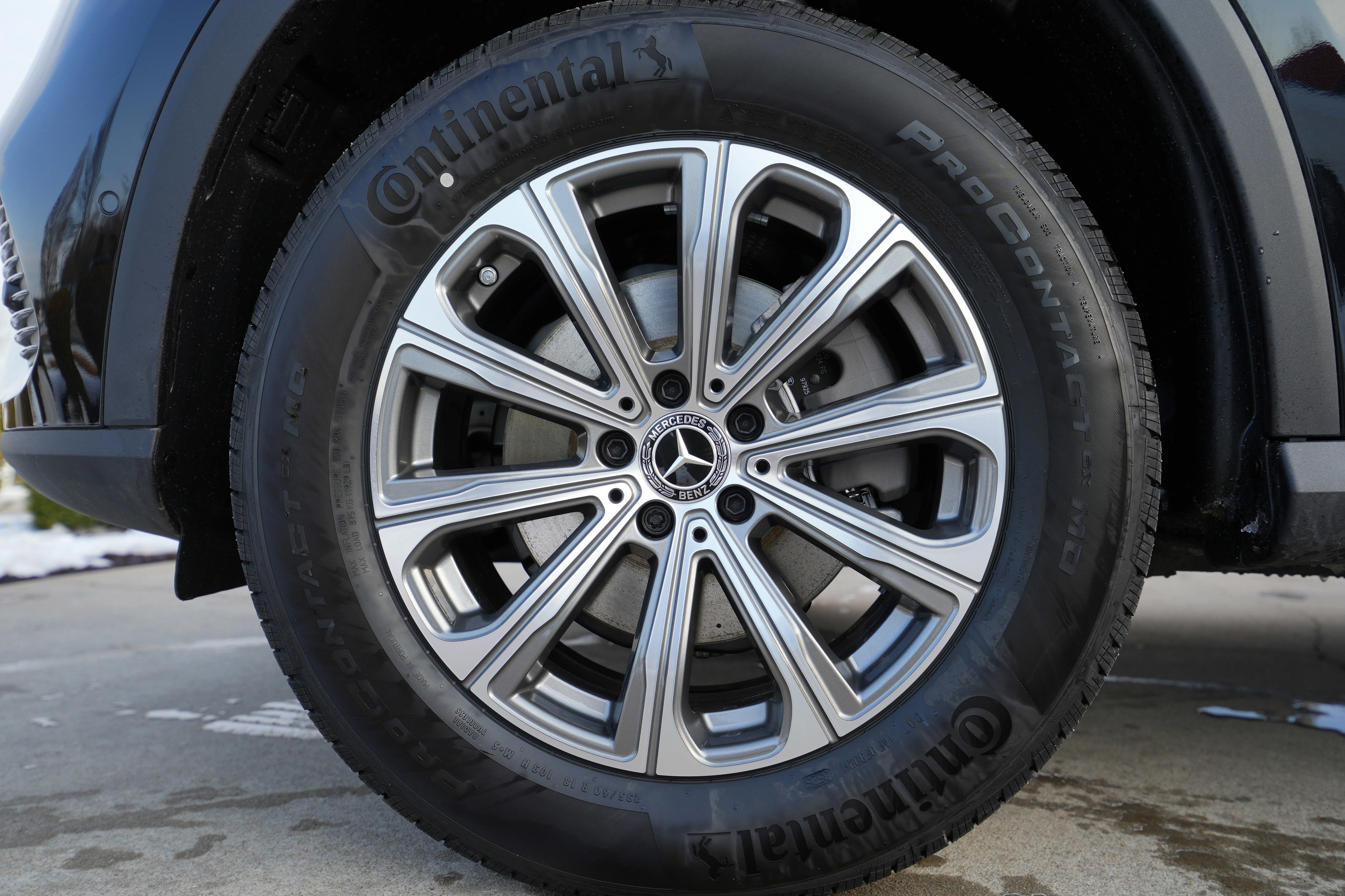 New 2026 OBSIDIAN BLACK Mercedes-Benz GLC 300 image 13