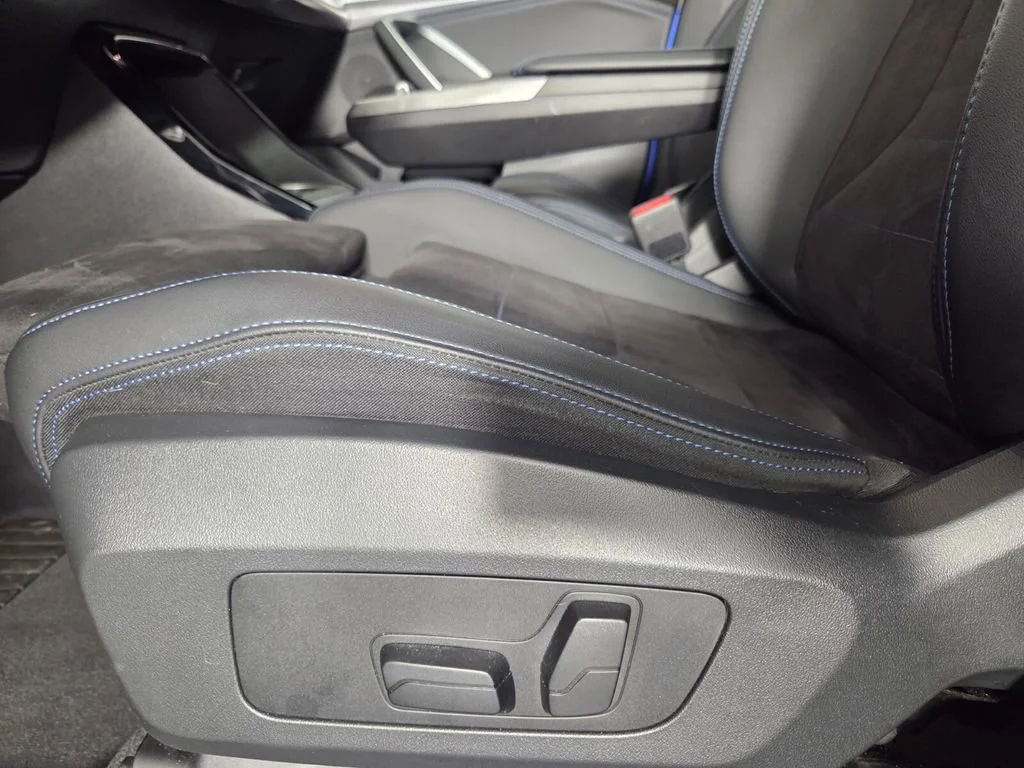 Used 2025 Blue Metallic BMW M35i image 13