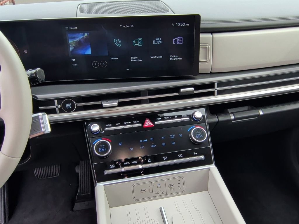 Used 2026 White Hyundai SEL image 20