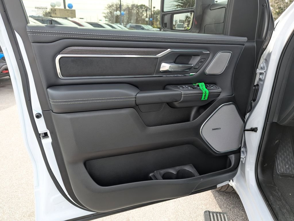 New 2026 Bright White Clear-Coat Exterior Paint Ram Laramie image 18