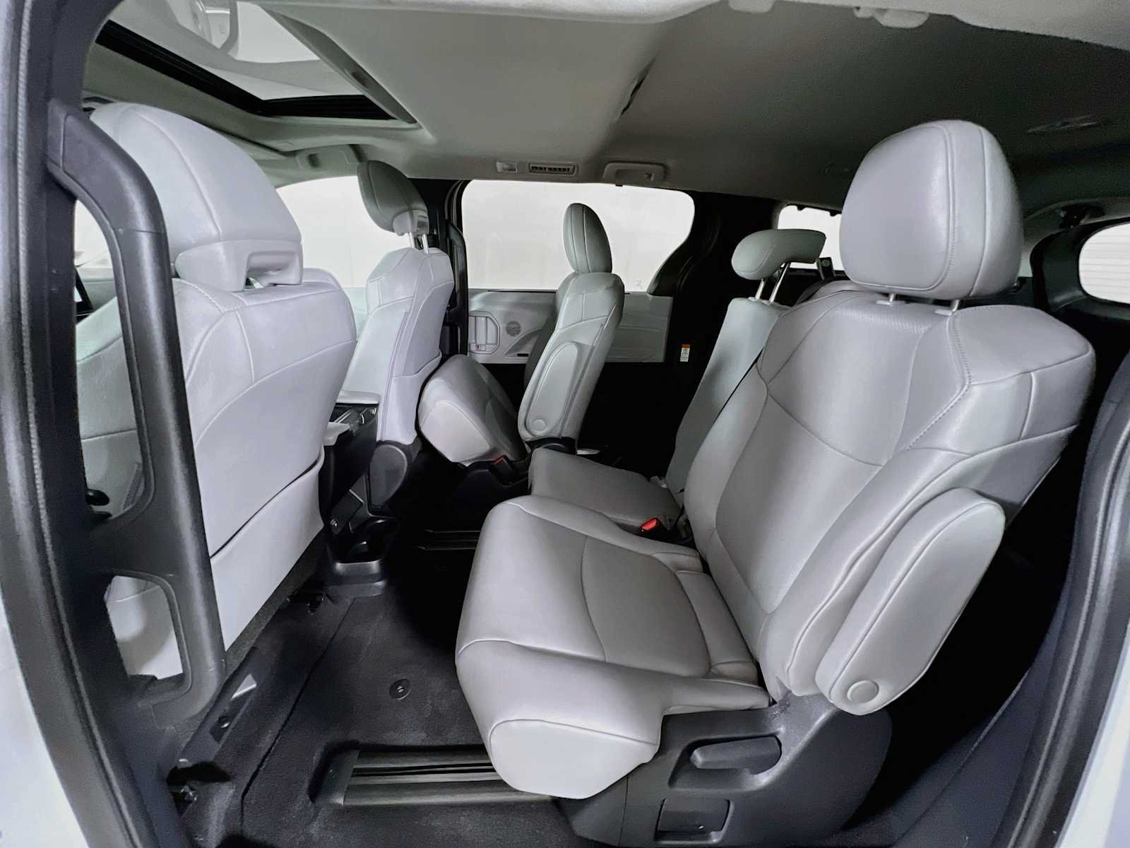 Certified Used 2026 Wind Chill Pearl Toyota XLE image 26